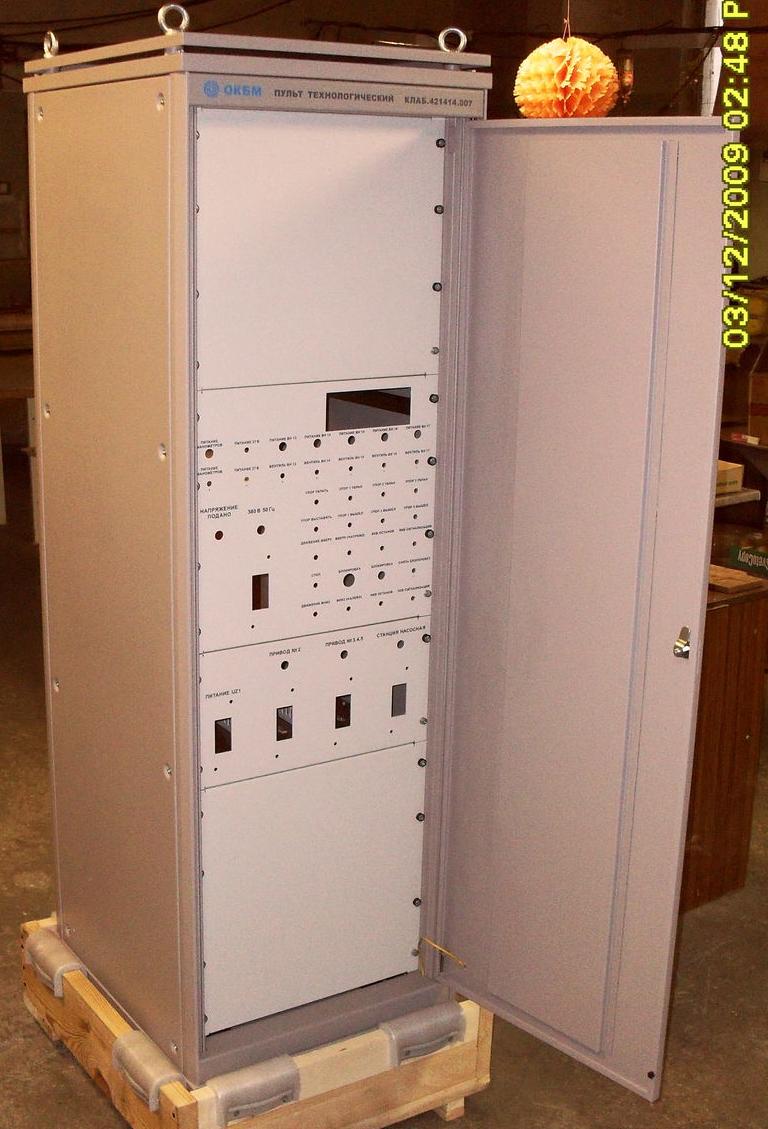 Industrial equipment cabinets